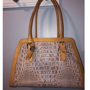 EXCLUSIVE Dooney&bourke crocembossed leather purse